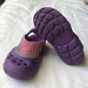 🍀 5/$25 Crocs! Toddler size 6